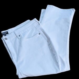 NYJD, White Capri jeans. Size 14